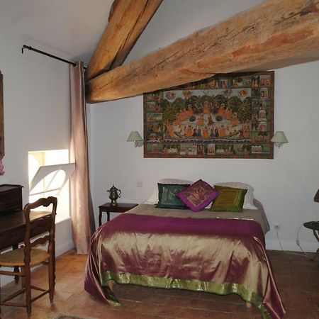 Bed and Breakfast Les Routes Du Monde Saint-Geniès-de-Comolas Exterior foto